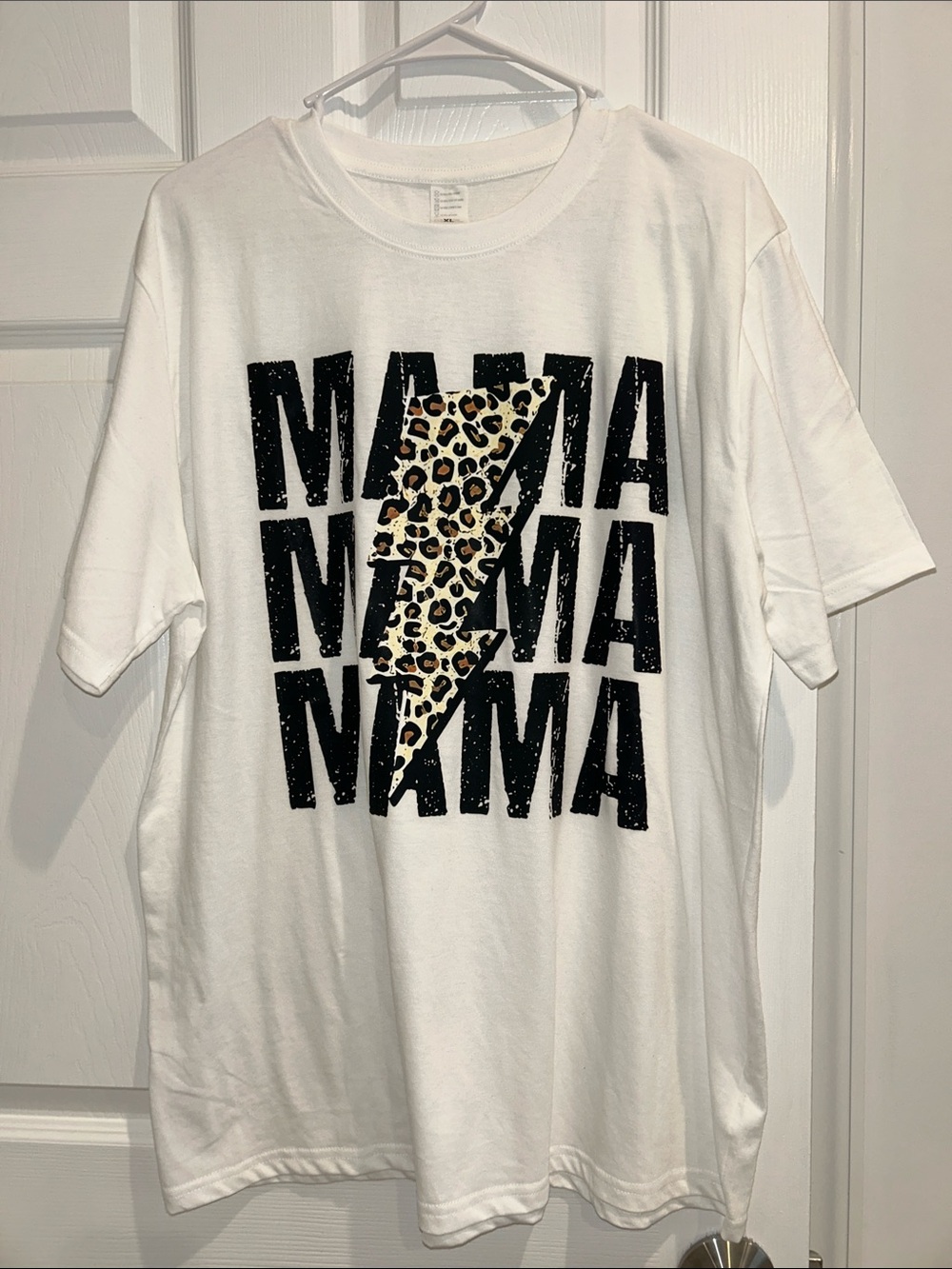 Mama Graphic Tee with Leopard Lightning - Picture 3 of 3